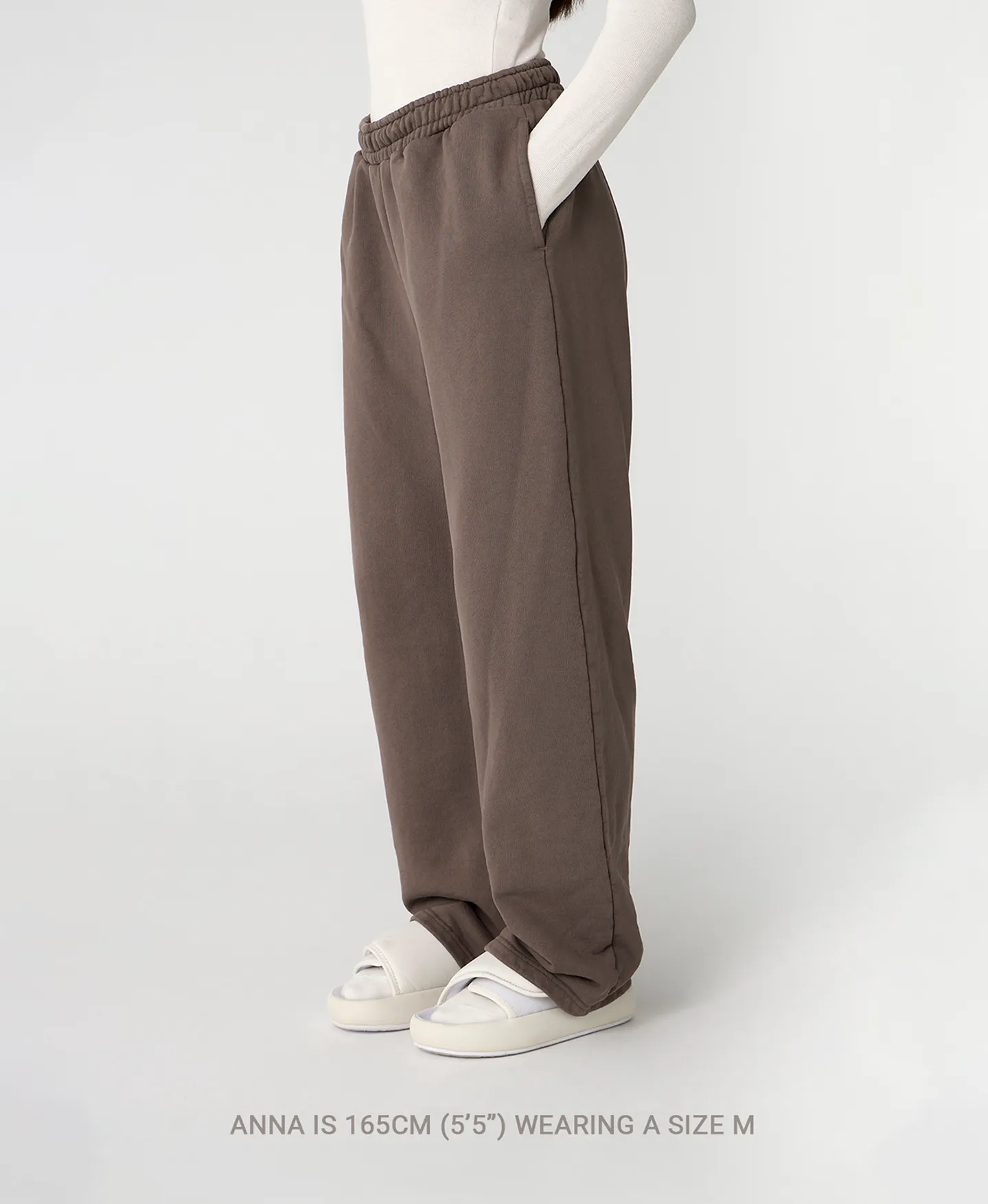 600 GSM 'Ecru' Straight-leg Pants