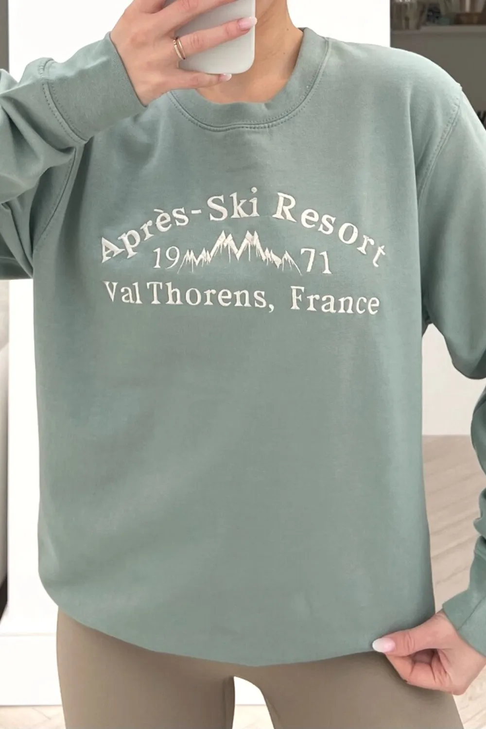 Apres ski sage embroidered sweater