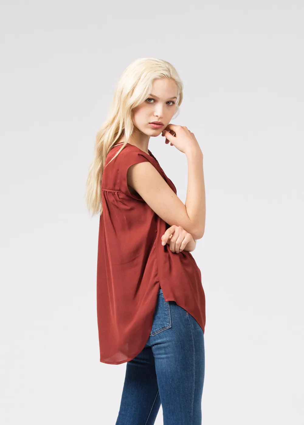 Capp Sleeve Henley