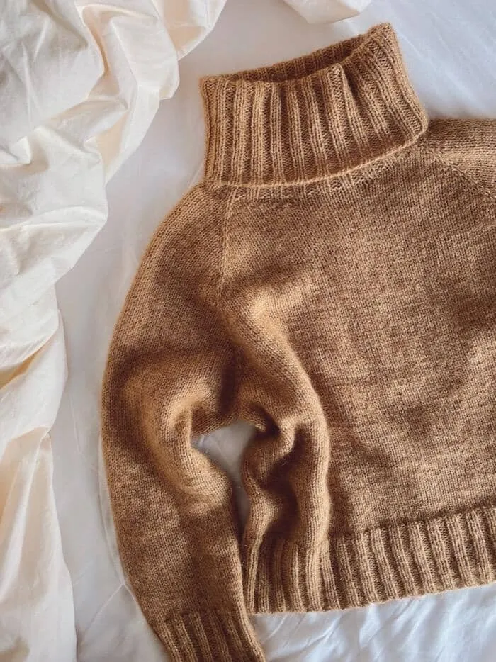 Caramel sweater by PetiteKnit, No 1 yarn kit (ex pattern)