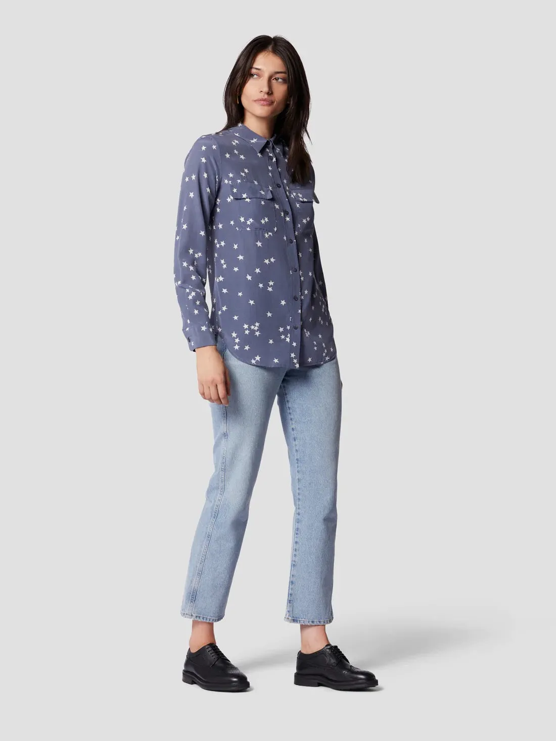 EQUIPMENT Slim Signature Silk Shirt - BLUE STONE STAR PRINT