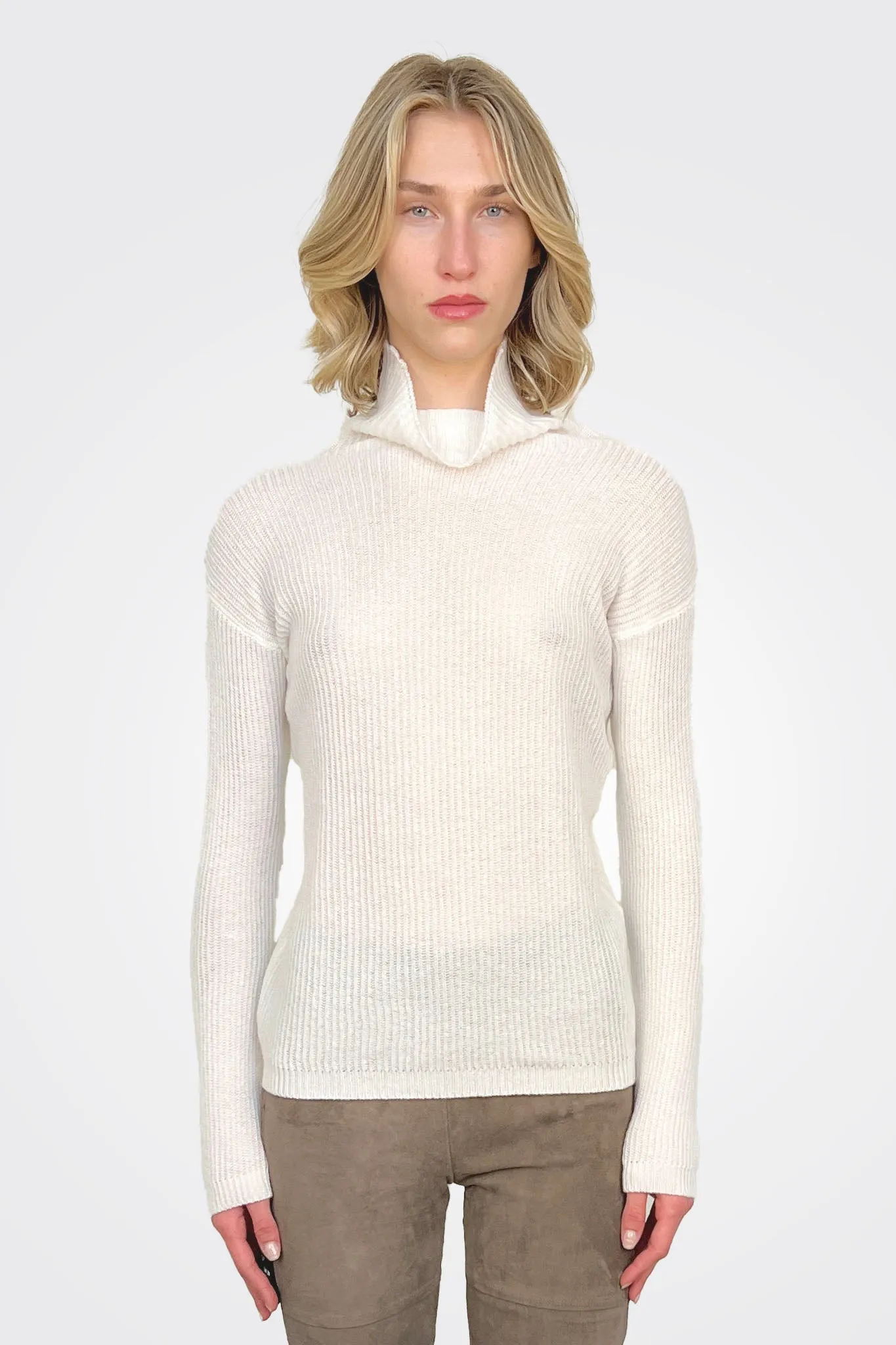 Fitted Turtleneck Sweater - Off White