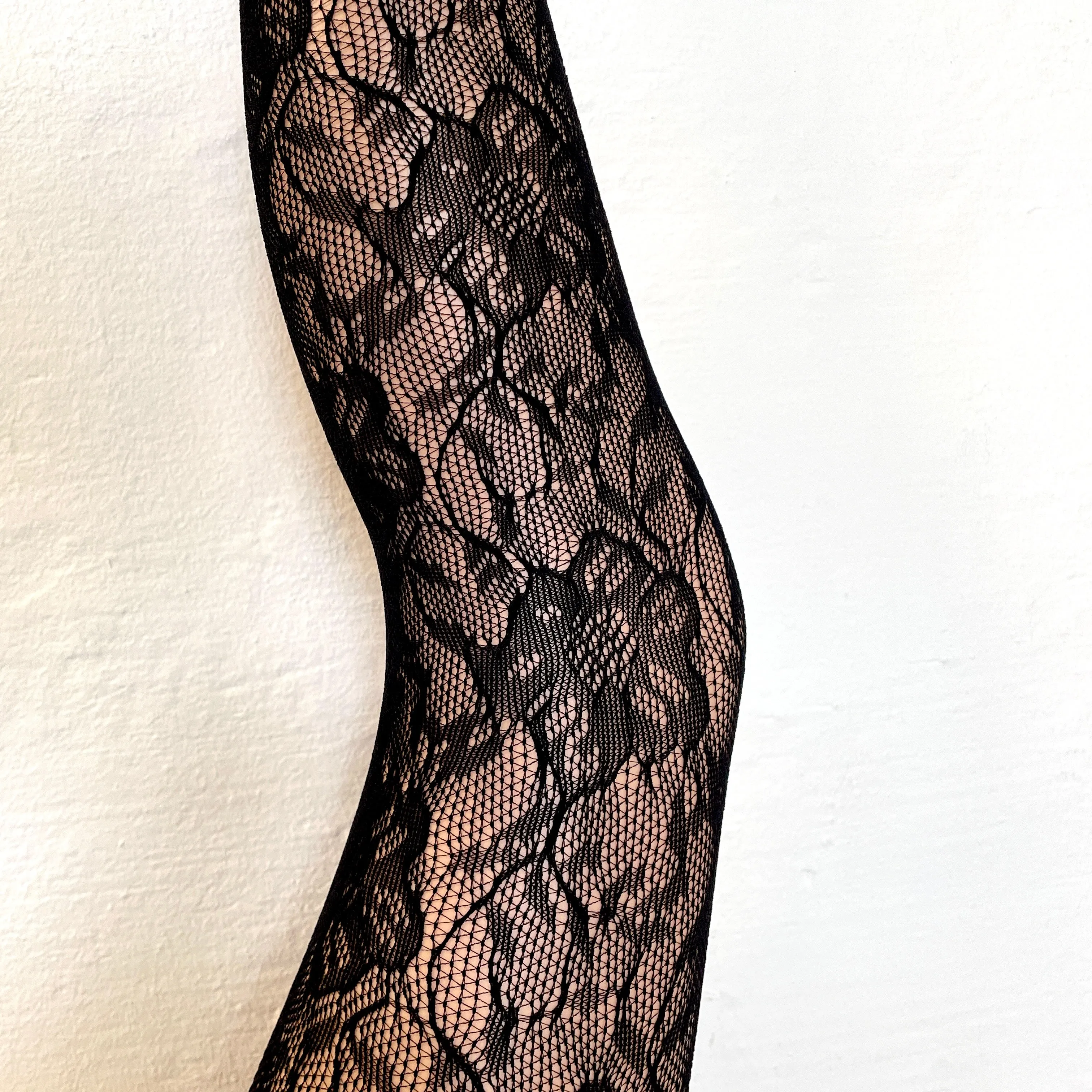 Flower Fishnet Tights - Black