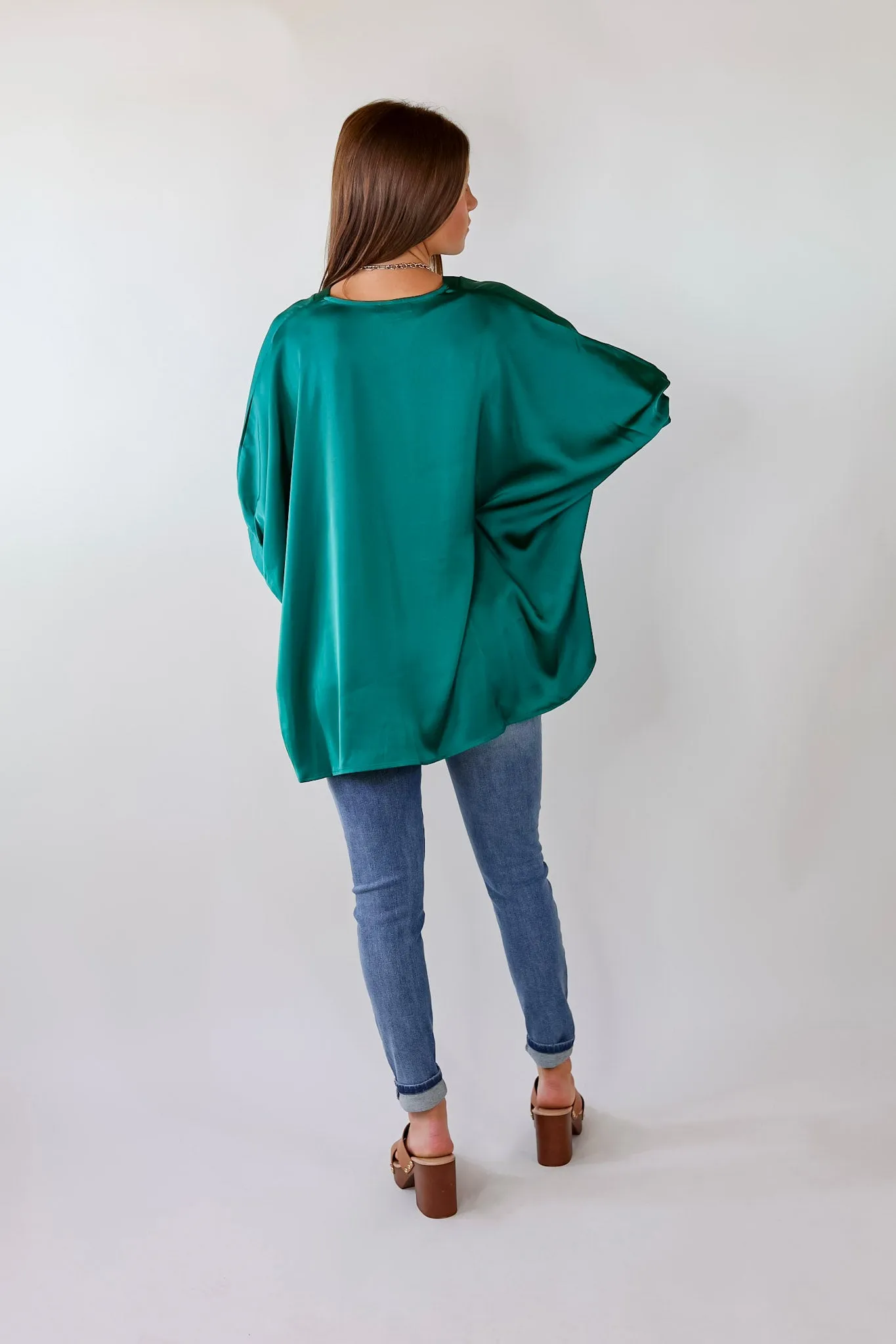 Irresistibly Chic Half Sleeve Oversized Blouse in Hunter Green