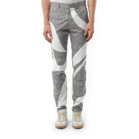 Pants in White/Black