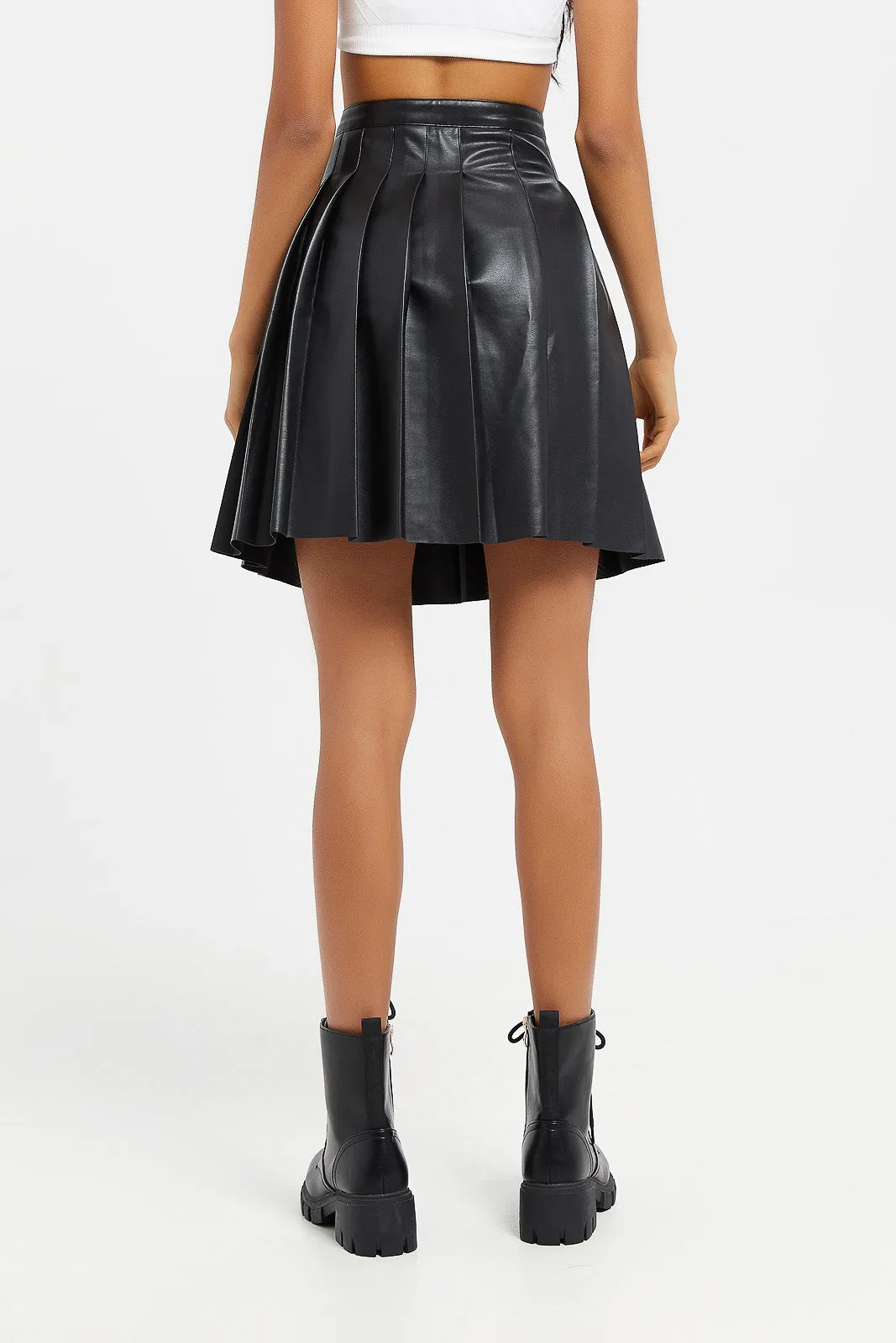 Senior Girls Black Pleated Skirt