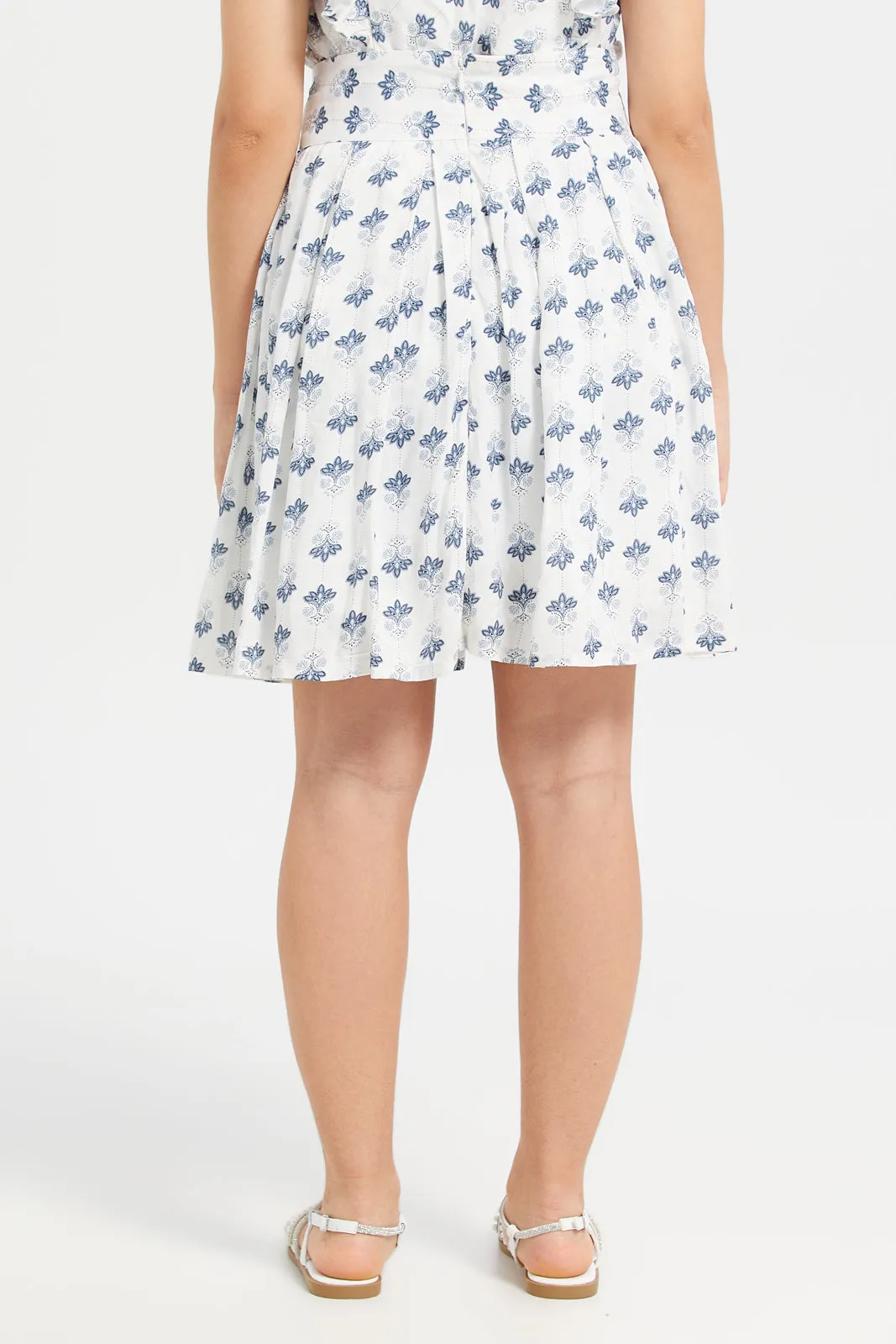 Senior Girls White And Blue Floral print Pleated Skirt