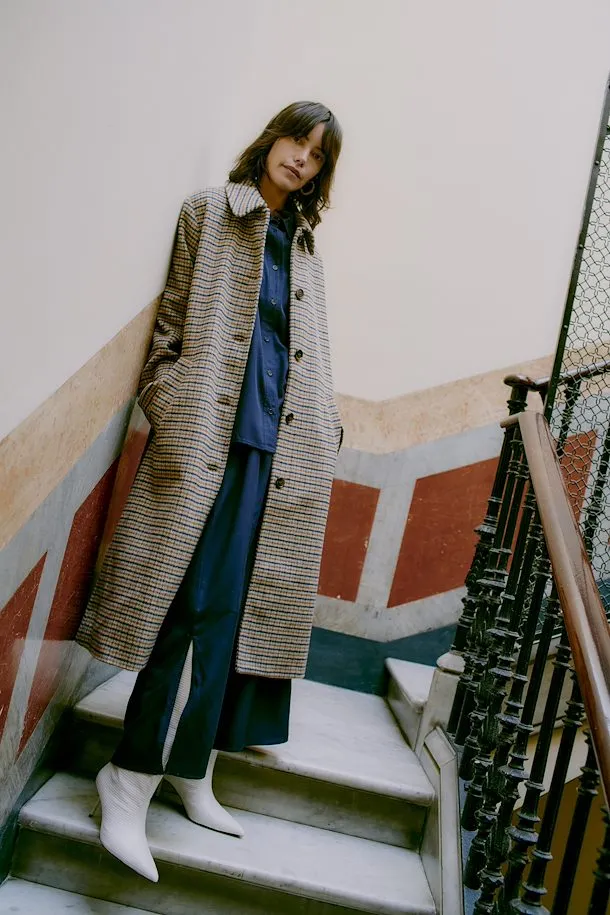 The Bocia Trench Coat - PLUS