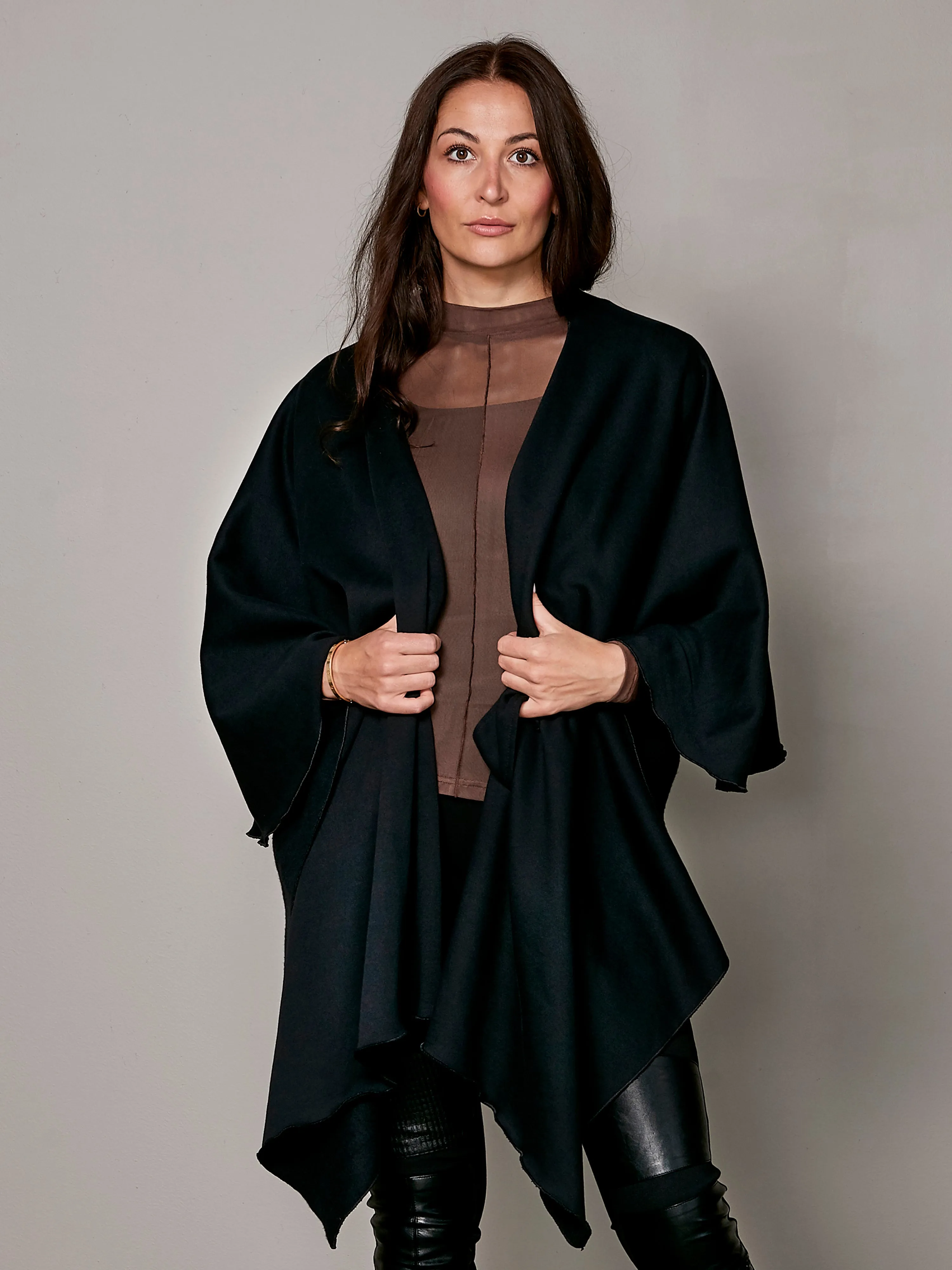 Via Poncho - Black