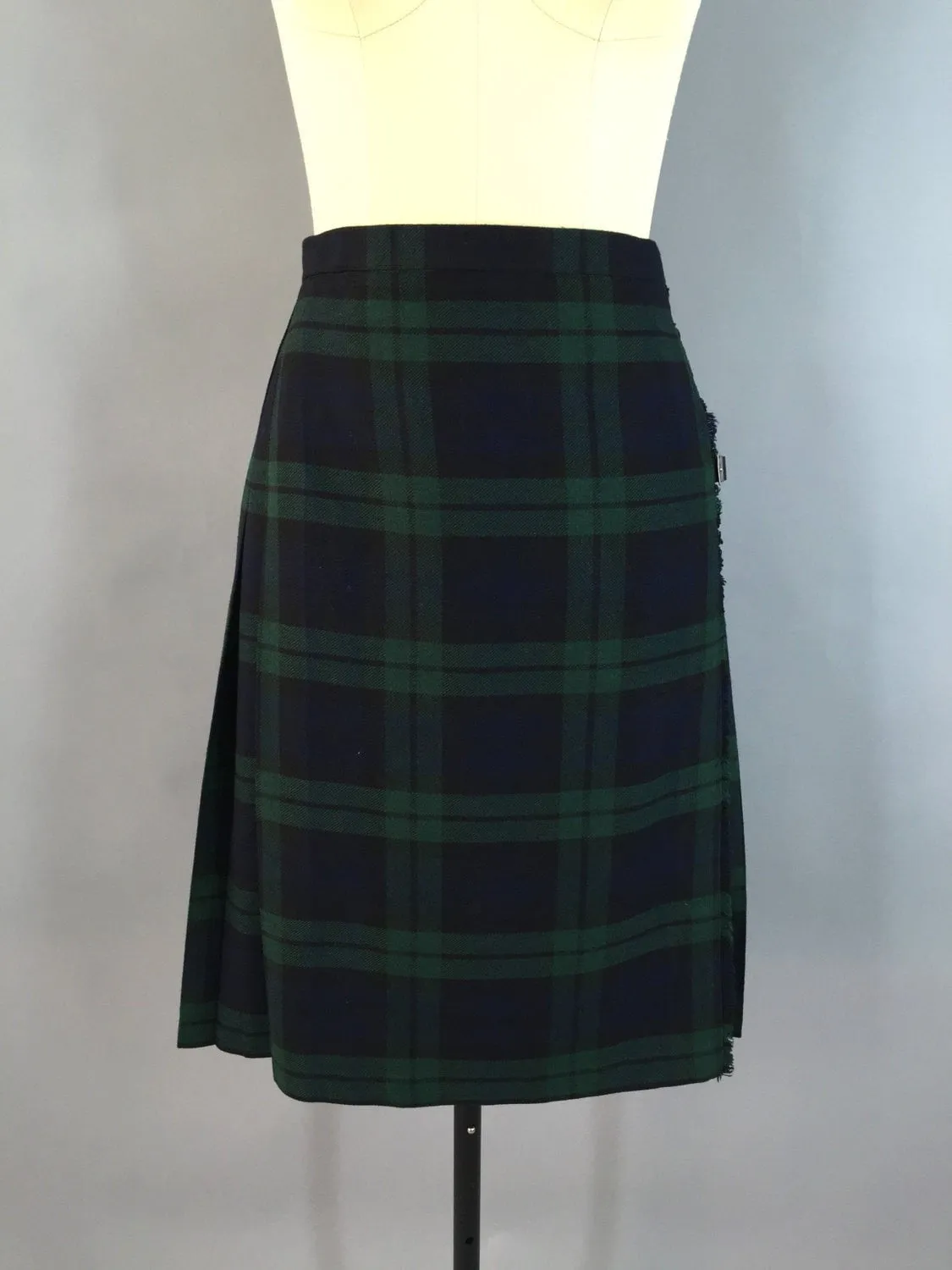 Vintage Wool Kilt / Plaid Skirt / Black Watch Campbell Clan Tartan