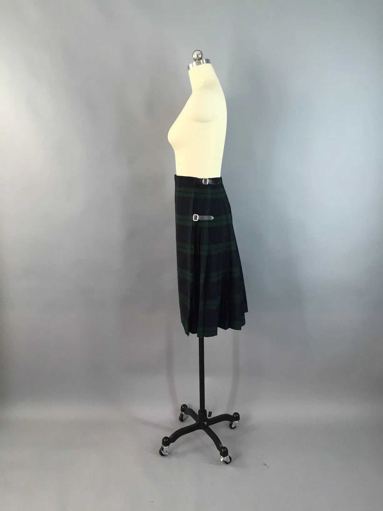 Vintage Wool Kilt / Plaid Skirt / Black Watch Campbell Clan Tartan