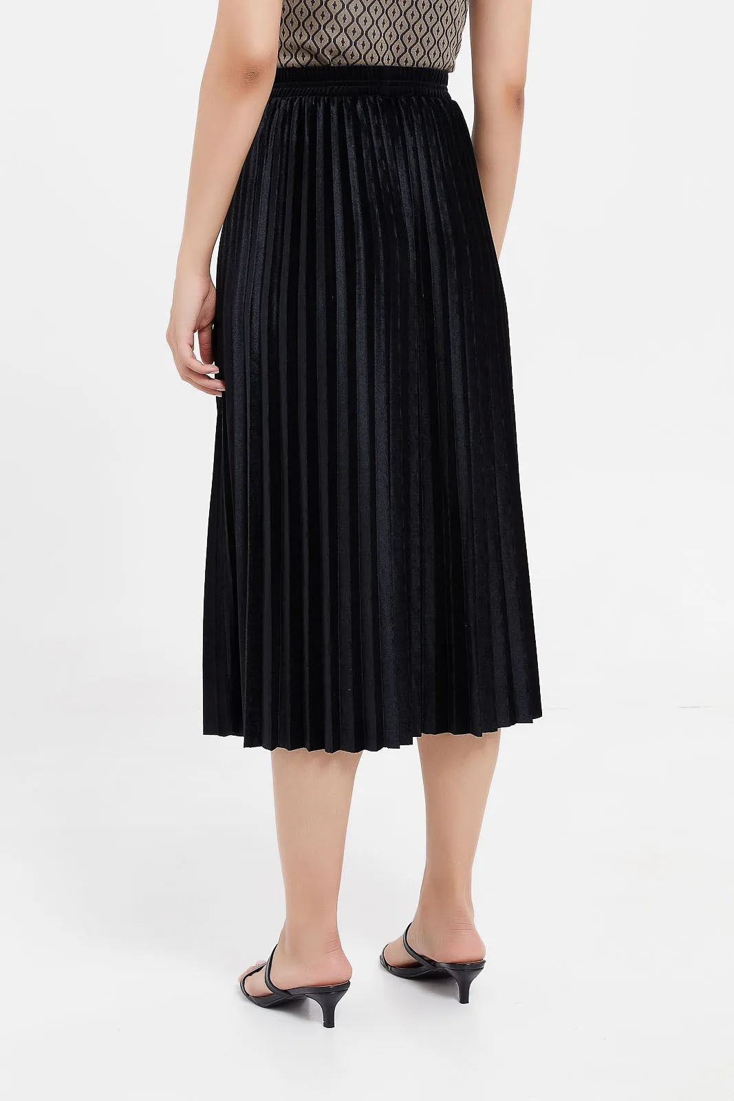 Women Black Velour Pleated Skirt