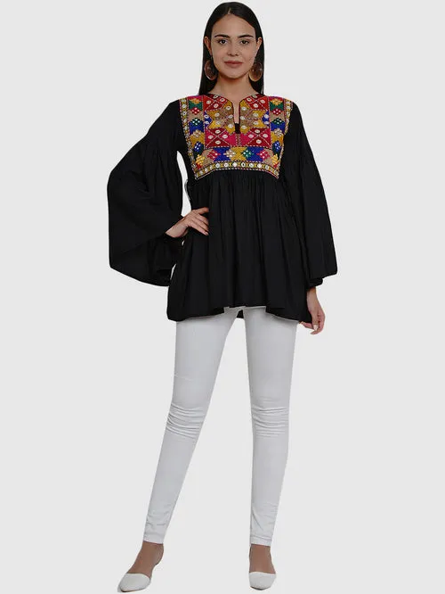 Women'S Black Embroidered Tunics