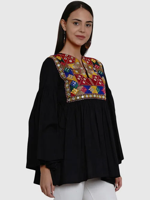 Women'S Black Embroidered Tunics